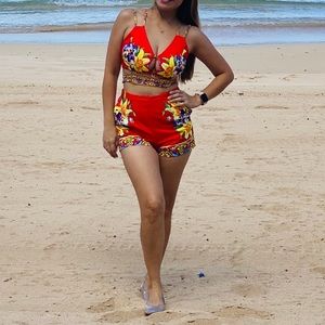 Very cute two piece outfit